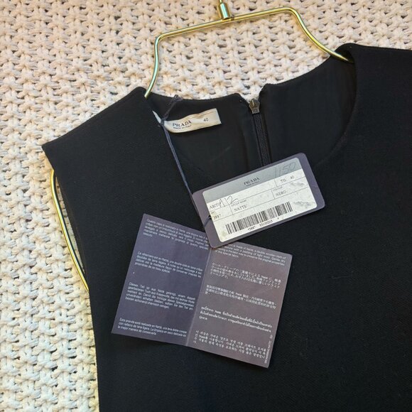 NWT Prada Black Wool Sheath Dress, Size EU (IT) 40 / US 4 - Picture 6 of 15